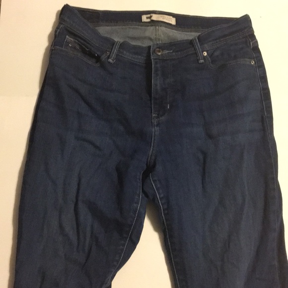 Levi’s jeans - Picture 2 of 3